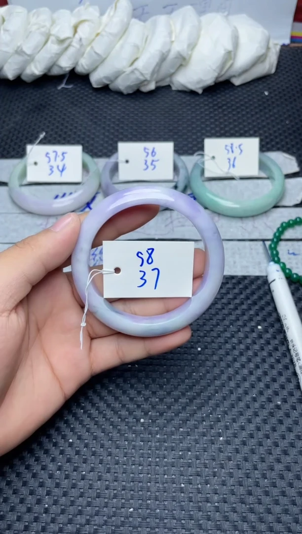 未镶嵌手镯翡翠37