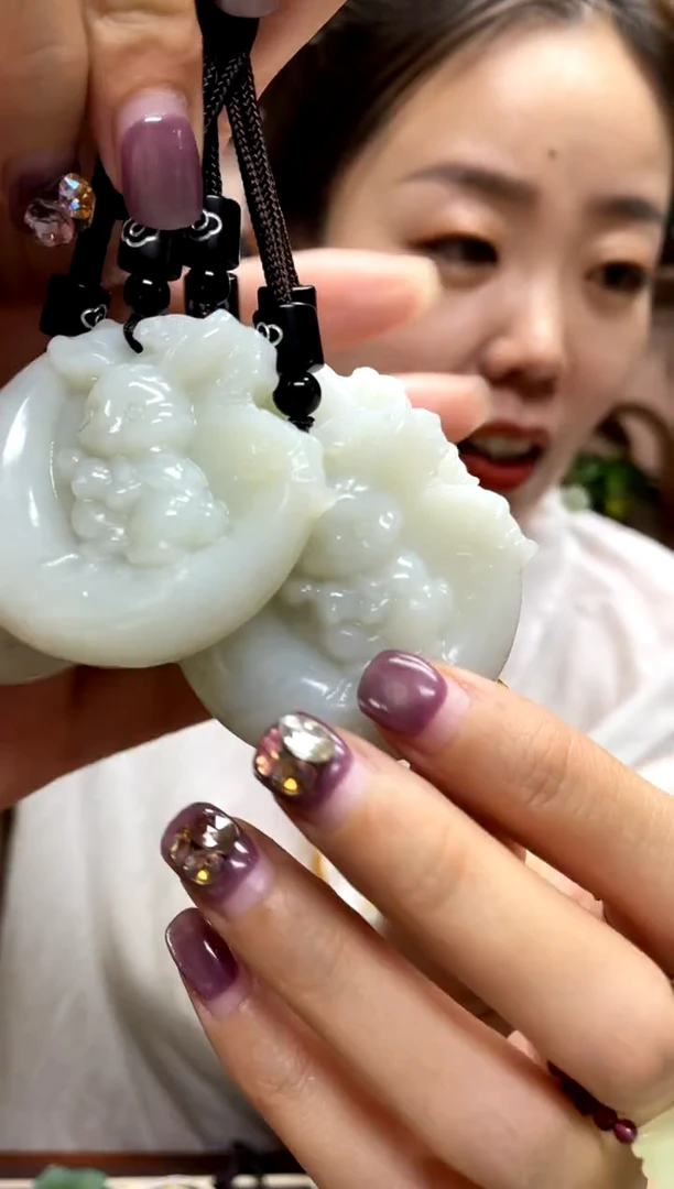 岫玉未镶嵌吊坠多样性发货其中发一