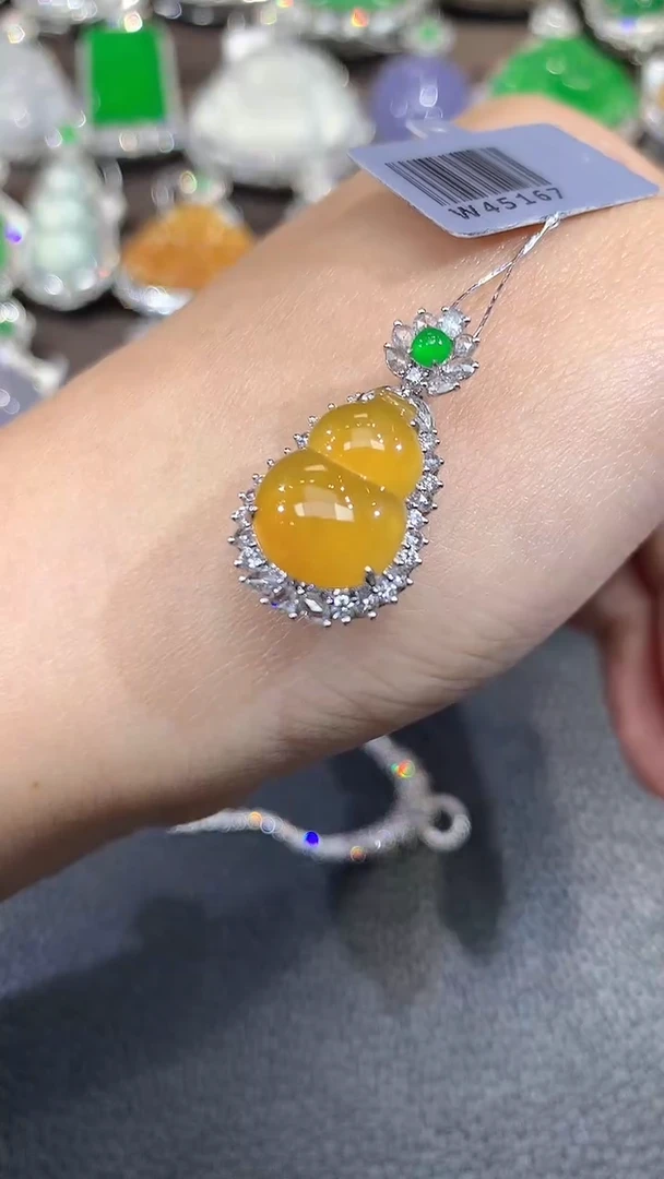 吊坠(不含链)18K金镶嵌翡翠C51