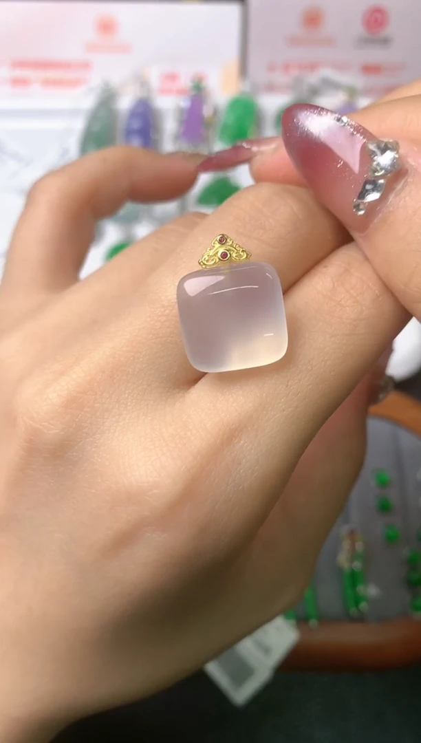 【闪购商品】玛瑙/玉髓颈饰银S925镶嵌吊坠