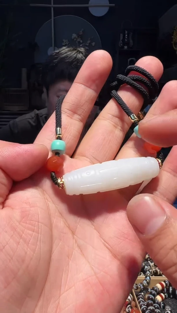 未镶嵌手链和田玉挂件