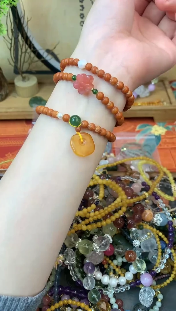 【闪购商品】蜜蜡手链未镶嵌270手串