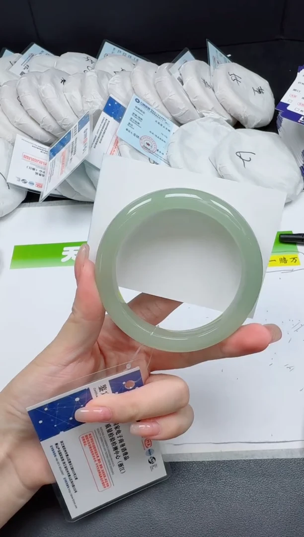 未镶嵌手镯石英质玉015-58