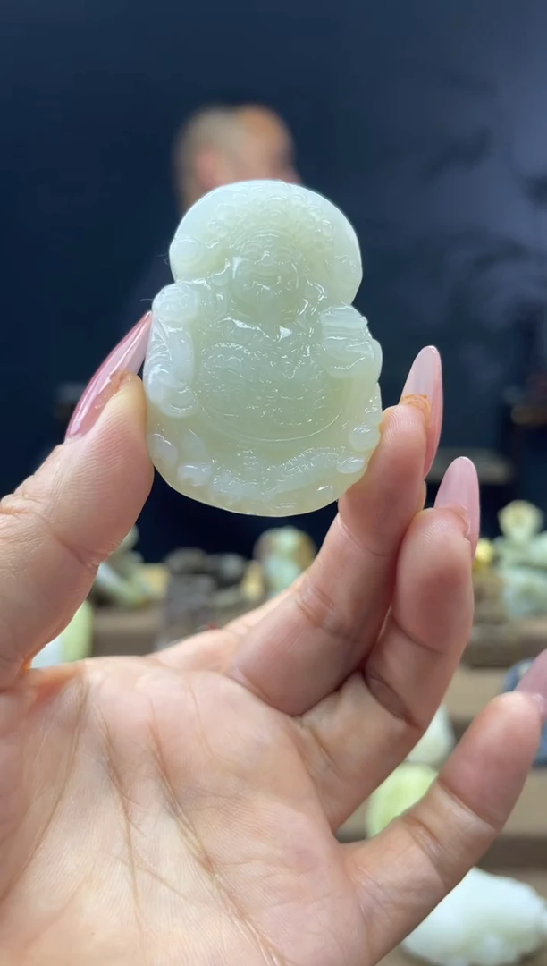 颈饰未镶嵌和田玉1