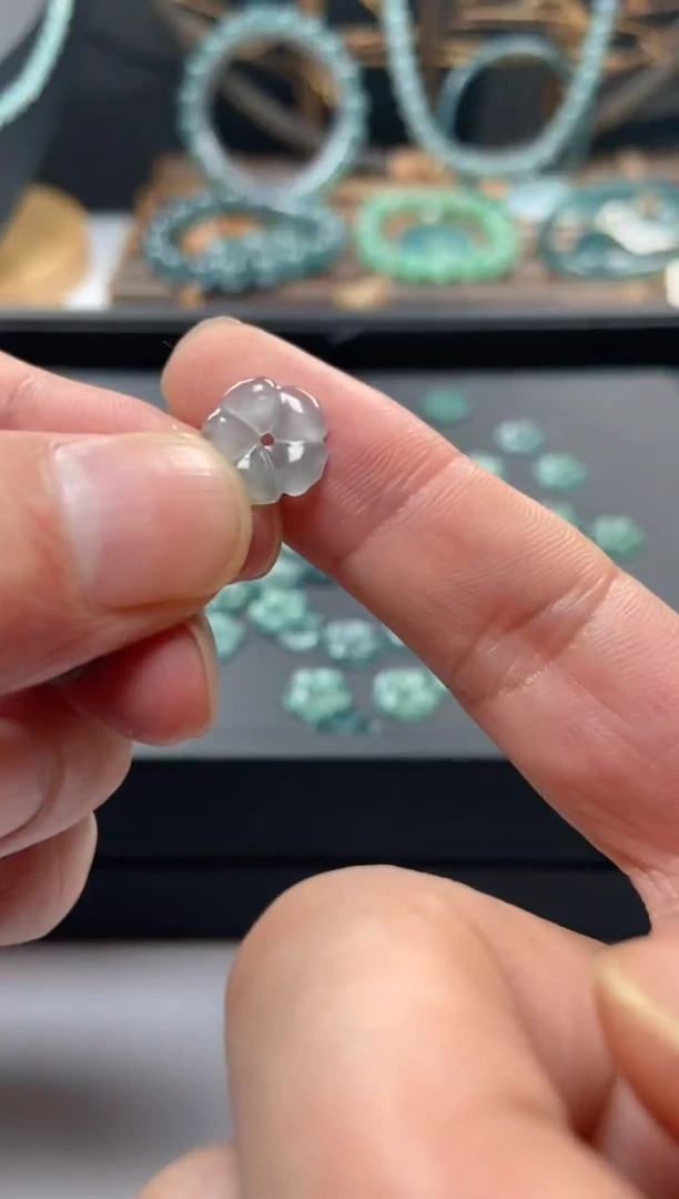 【闪购商品】翡翠手链未镶嵌多样性发货花花