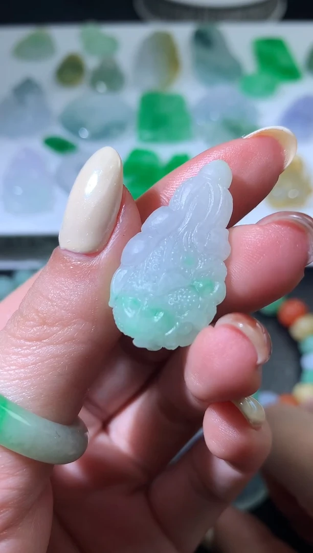 未镶嵌定制翡翠毛货 30*17*8