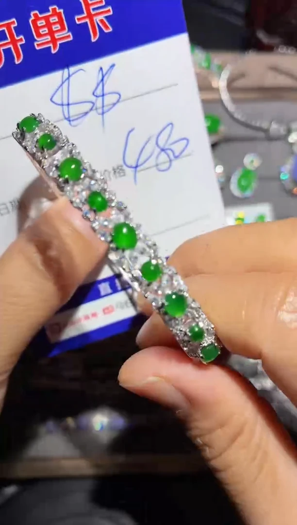 颈饰银S925镶嵌翡翠$*0718360090