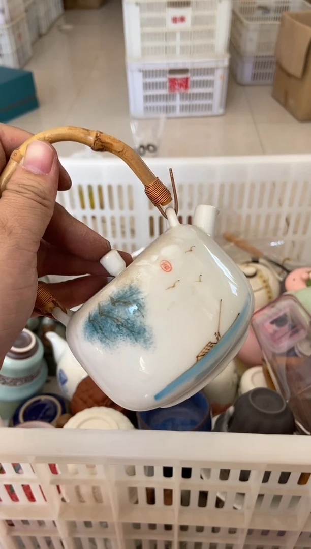 杯无运费险有瑕疵的摄影的产品有使用过的痕迹有点脏介意勿拍