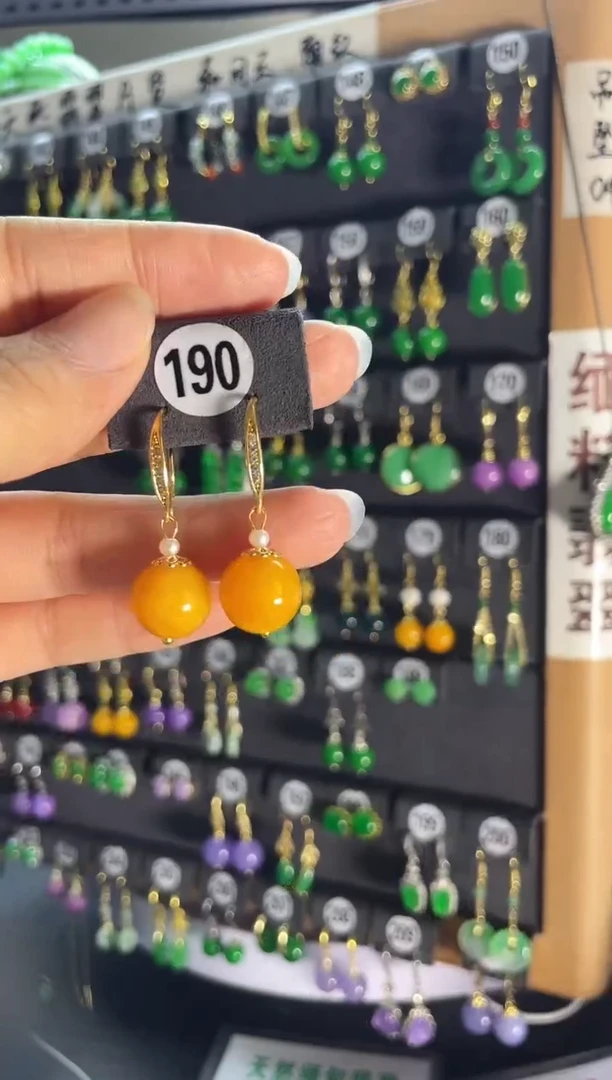 翡翠银S925镶嵌耳饰190....