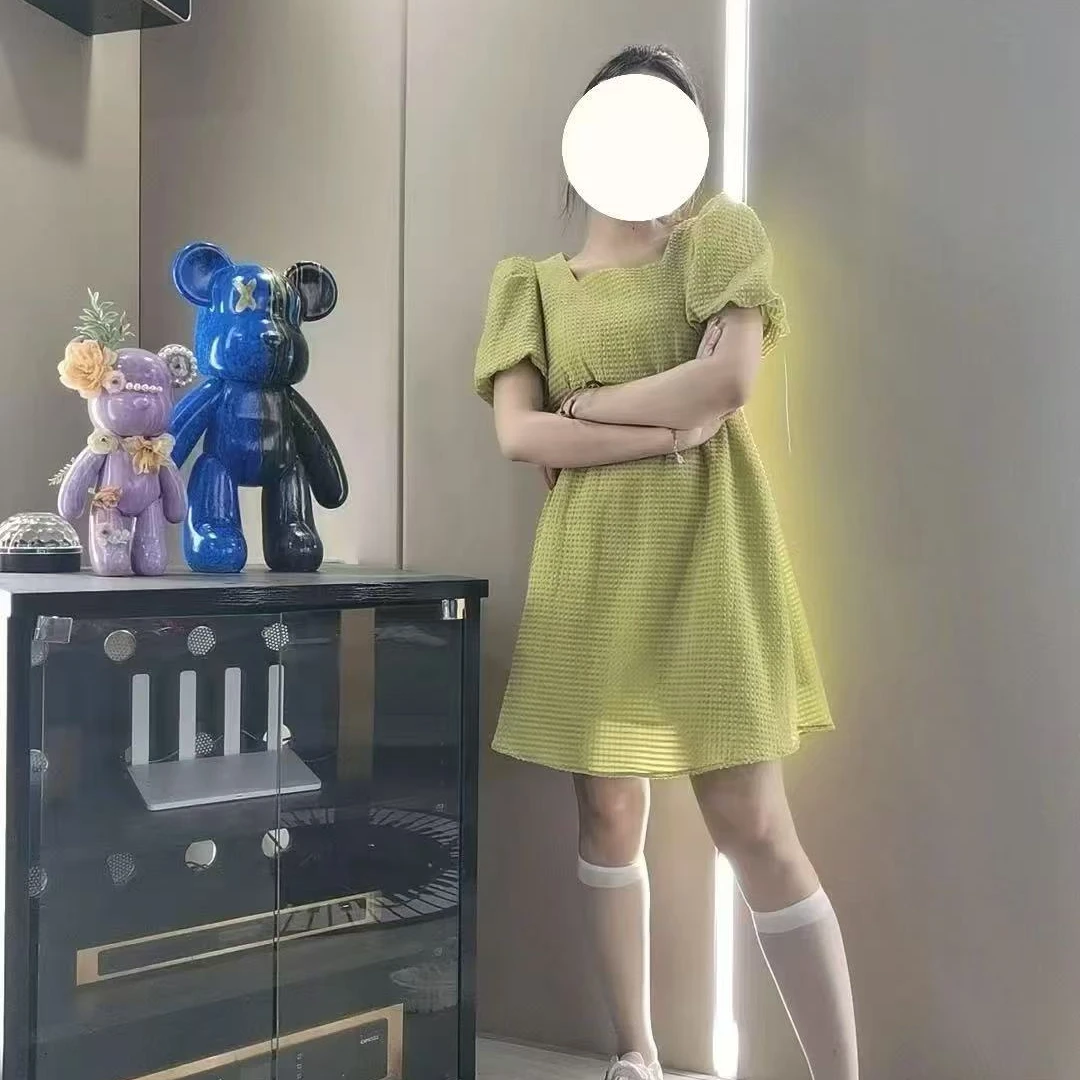 947 设计感百搭时尚气质泡泡袖高级连衣裙