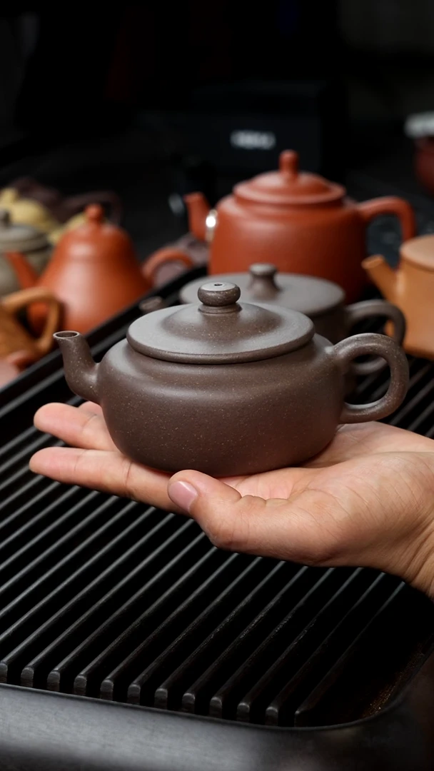 茶壶紫砂青花段旭帽半手150