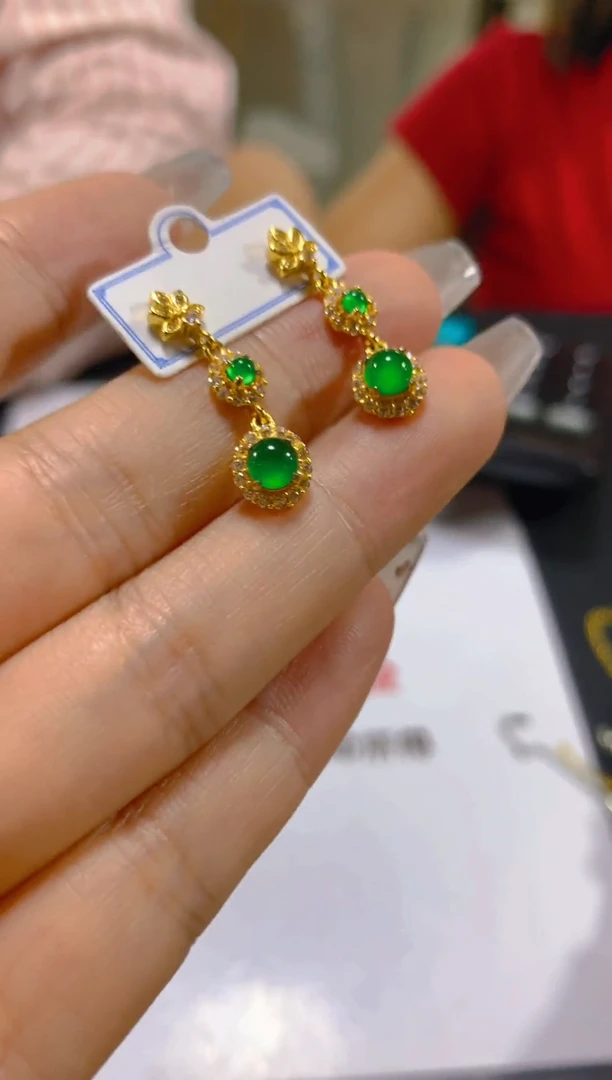 未镶嵌翡翠耳饰多样性发一