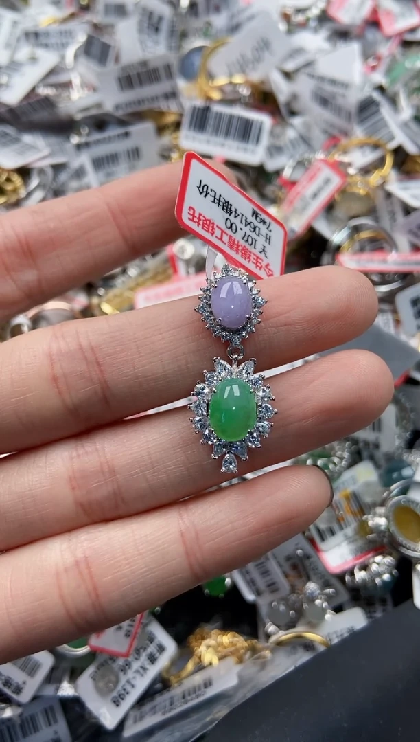 银S925镶嵌戒指翡翠R****o999   9
