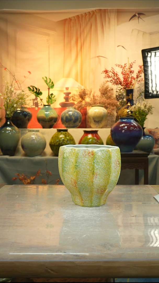 已打孔 高度19口径20陶瓷花瓶