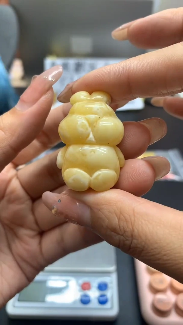 未镶嵌琥珀珠宝奇石2645