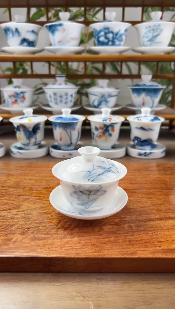 微瑕素莲80ml三才盖碗