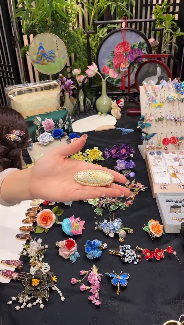 织绣七***夏非遗苏绣手工饰品
