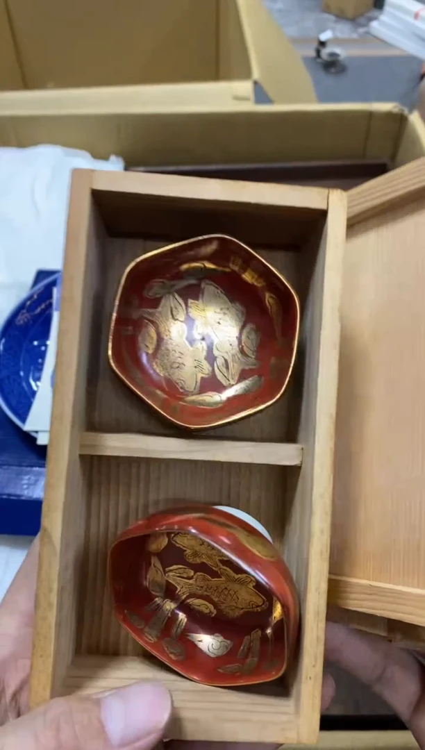 高****哥中古商品瑕疵杯碟