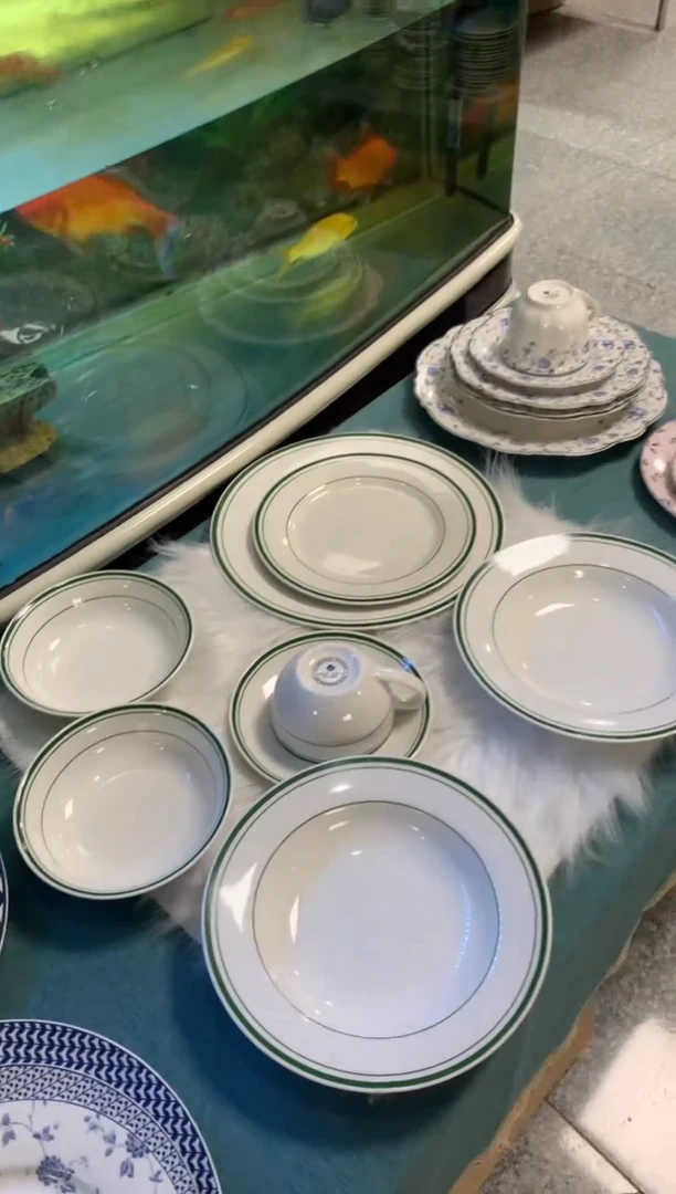 【闪购商品】瓷片陶瓷原单CC053餐具8件套