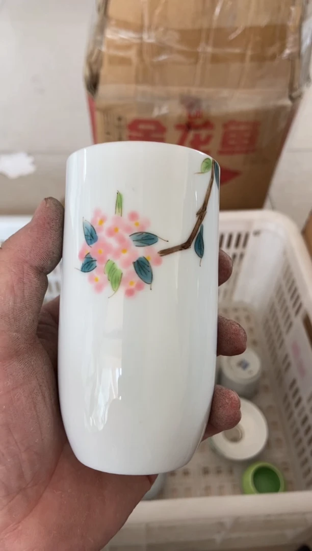 无运费险有瑕疵的摄影的产品有使用过的痕迹有点脏介意勿拍