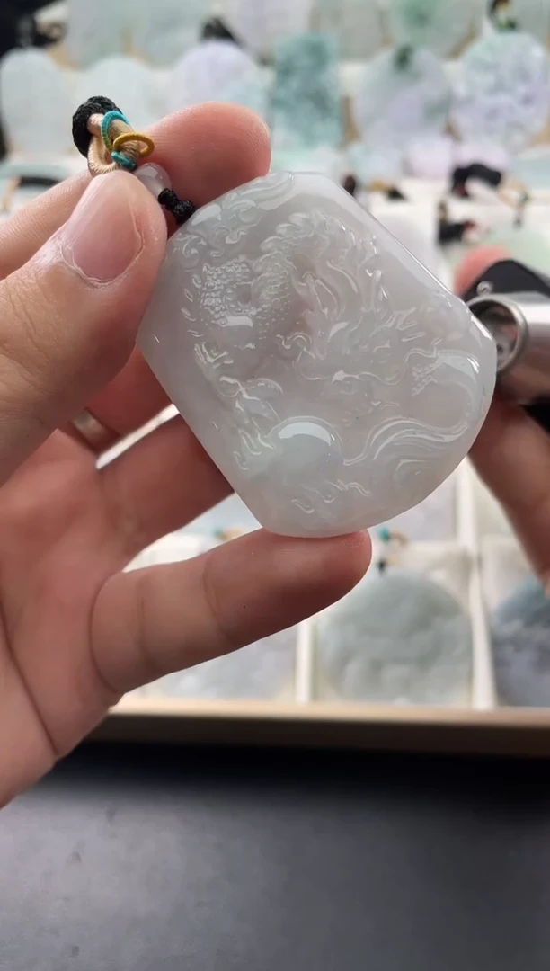 颈饰未镶嵌翡翠....10/6/.284