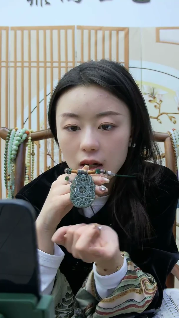 【闪购商品】和田玉双龙护主未镶嵌龙牌挂件