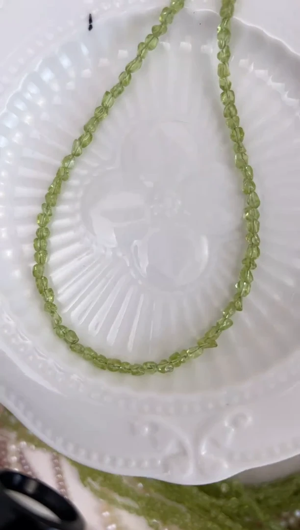 银S925镶嵌颈饰橄榄石项链一条