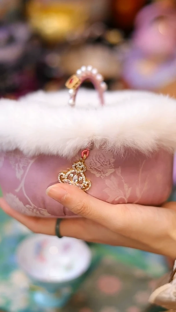 【闪购商品】摆件山怂阿卿直播间@@单外套