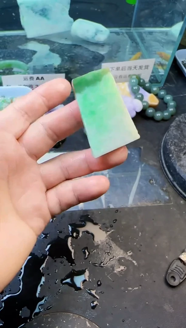 翡翠挂件未镶嵌天然翡翠102