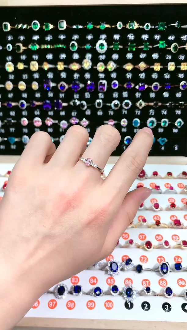 蓝宝石戒指银S925镶嵌......