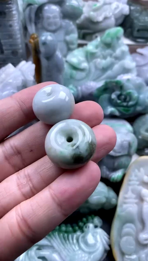 吊坠(不含链)未镶嵌翡翠1