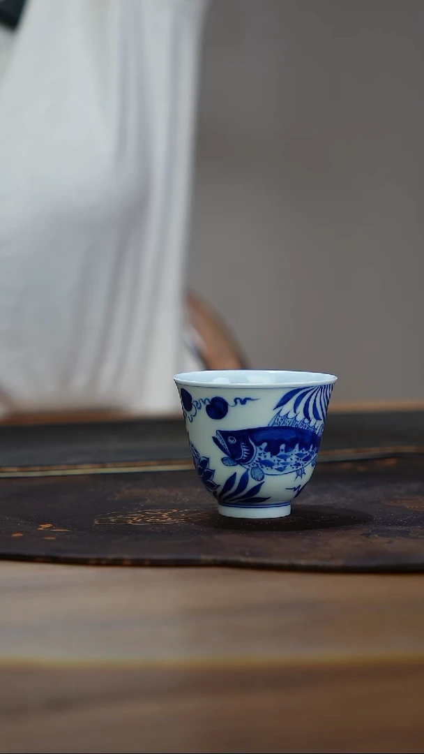 宁封窑青花鱼藻单杯