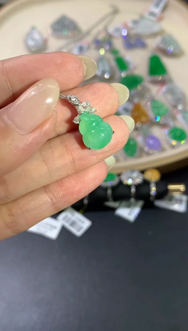 吊坠(不含链)18K金镶嵌翡翠W11|4980