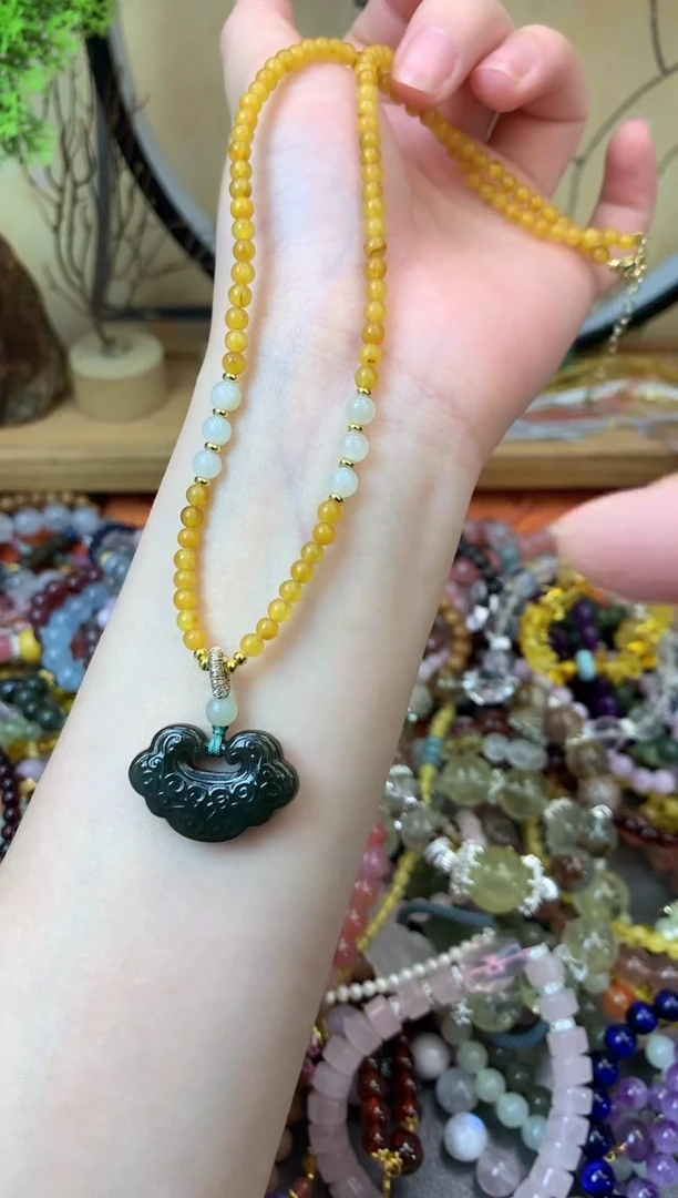 【闪购商品】蜜蜡颈饰未镶嵌195手串