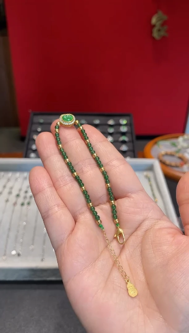 颈饰银S925镀金镶嵌翡翠手链
