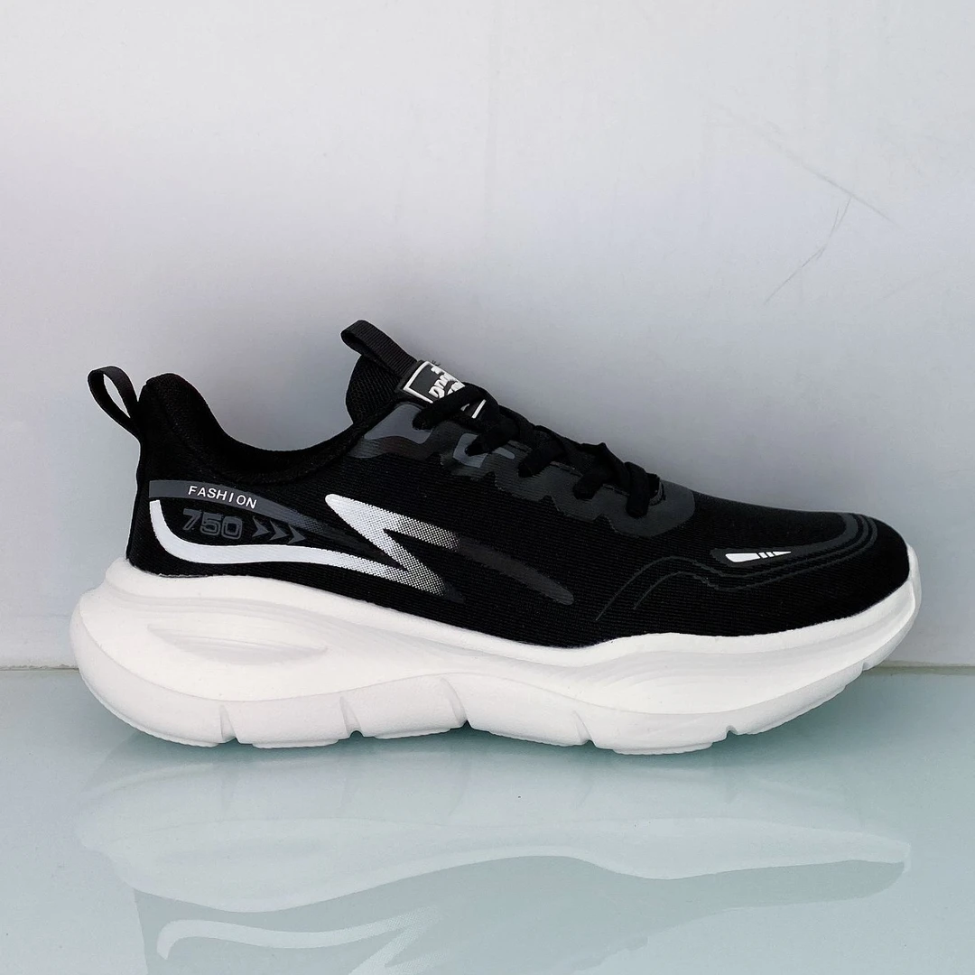 【一森家】新款轻便舒适潮流时尚透气百搭运动休闲鞋2506