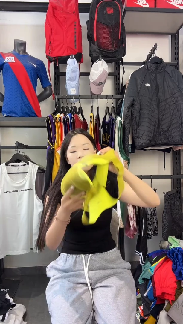 220   ·编码 瑕疵款直播间过款为准 尺码·