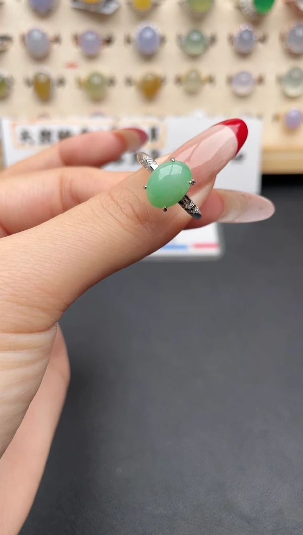 【闪购商品】翡翠戒指银S925镶嵌一物一证一礼盒