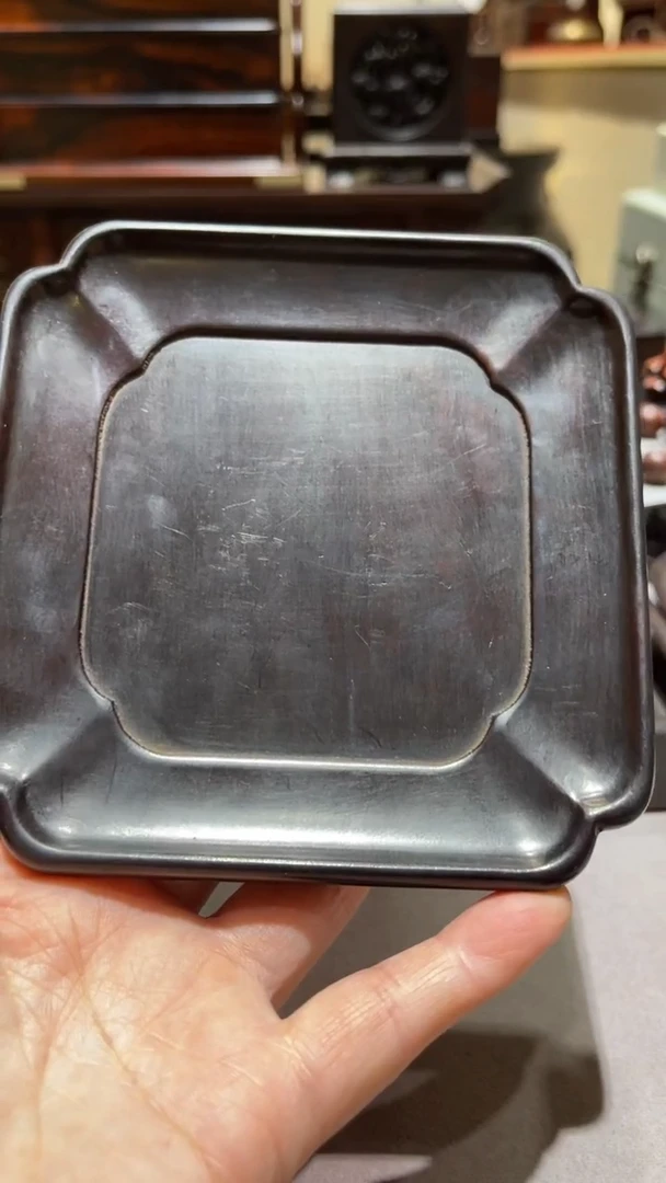 木精品木雕盘精工细作其一