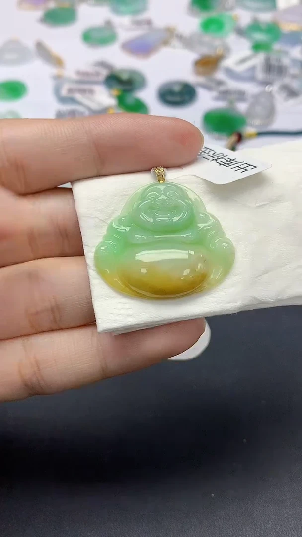翡翠18K金镶嵌颈饰天然缅甸a货翡翠