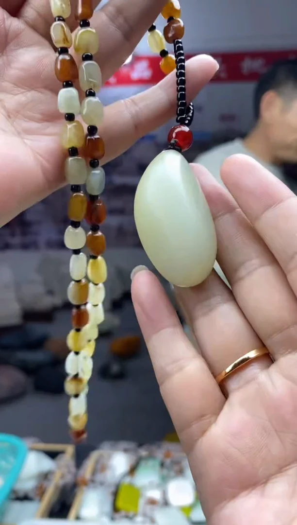 天然玉石未镶嵌颈饰