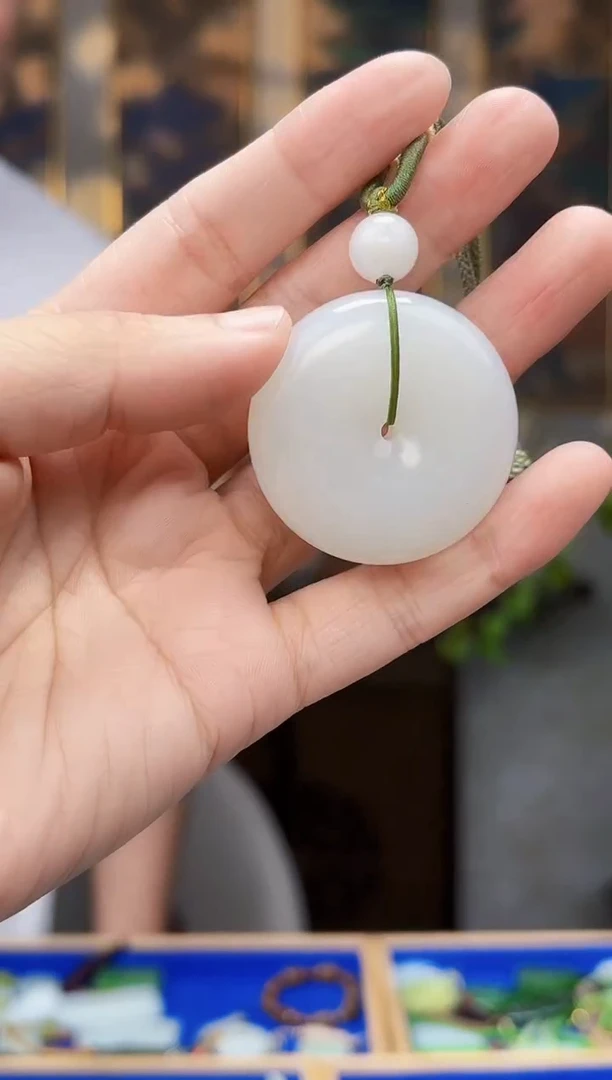 和田玉未镶嵌挂件拍一发一