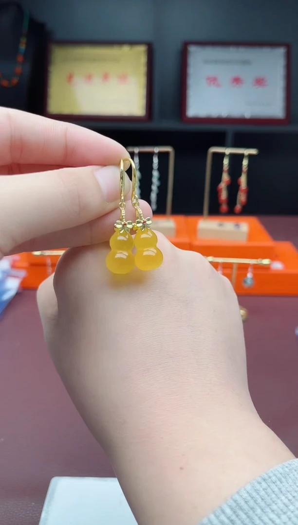 未镶嵌耳饰玛瑙/玉髓333