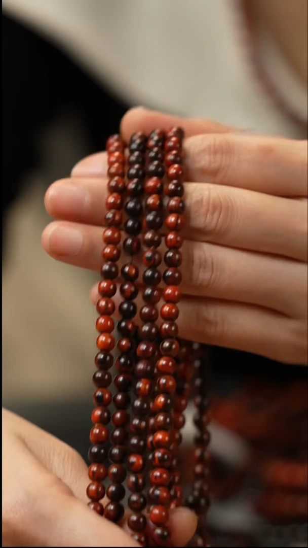 【闪购商品】降真香手串/手链红降0.6多圈特价多样性随机发一个