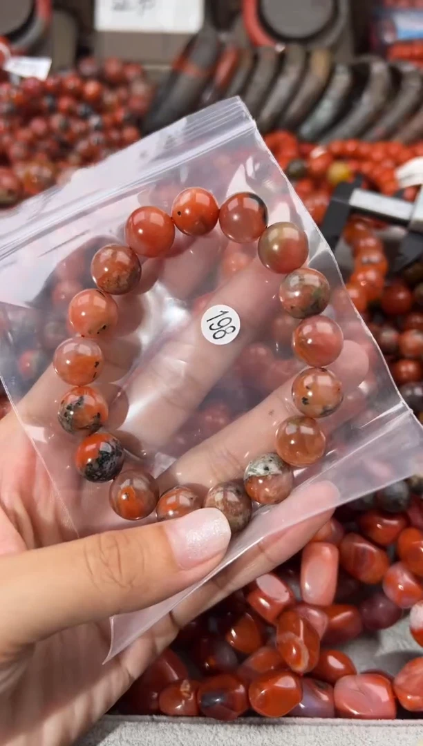 南红玛瑙手串未镶嵌12+