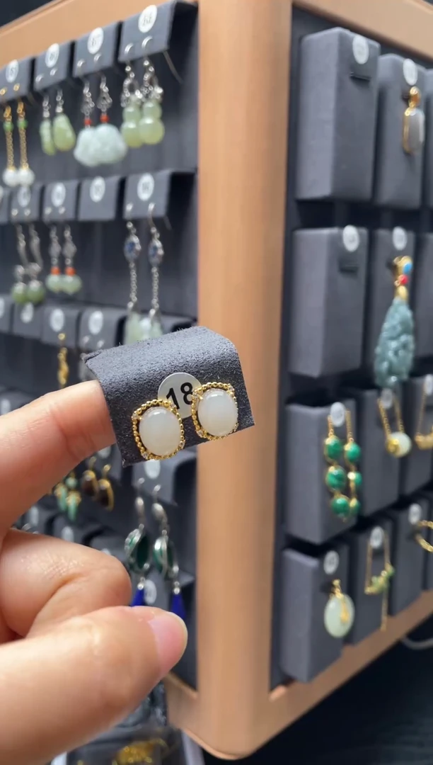 【闪购商品】和田玉耳饰银S925镶嵌0018