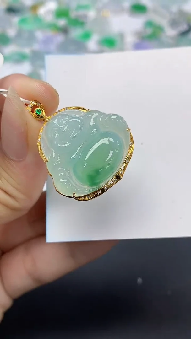 翡翠18K金镶嵌颈饰天然缅甸a货翡翠