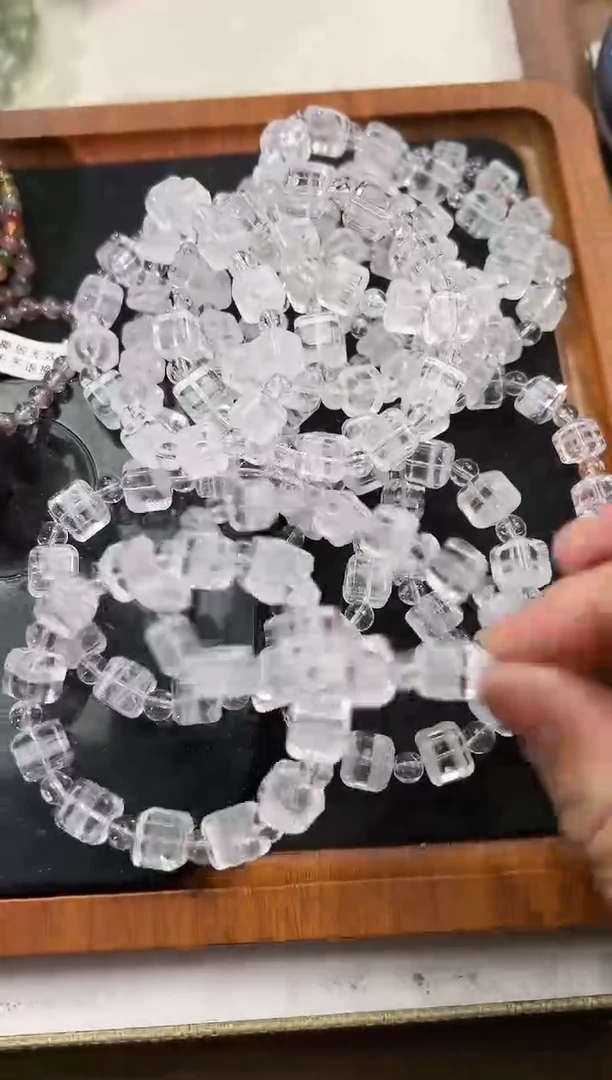 【闪购商品】水晶手串未镶嵌10±m白幽一线天方糖（多样性发其一）