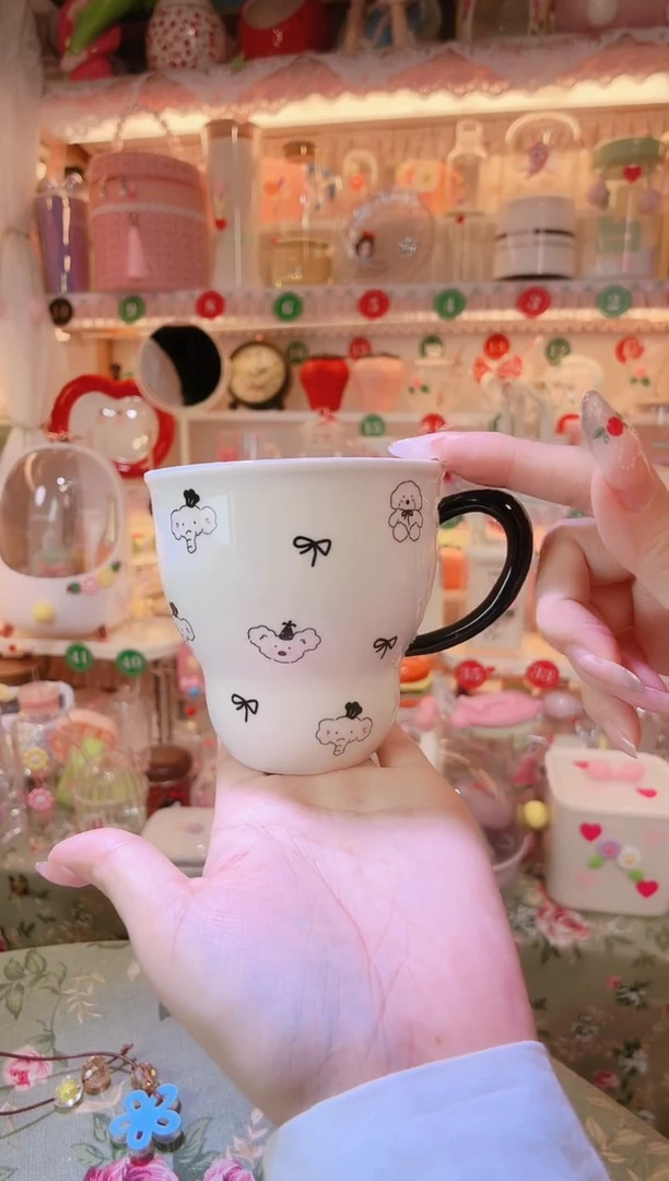 摆件开播福利数量不多，快抢！蝴蝶结陶瓷杯