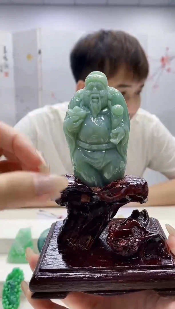 未镶嵌定制翡翠4868lr-毛货挂件赠底座54